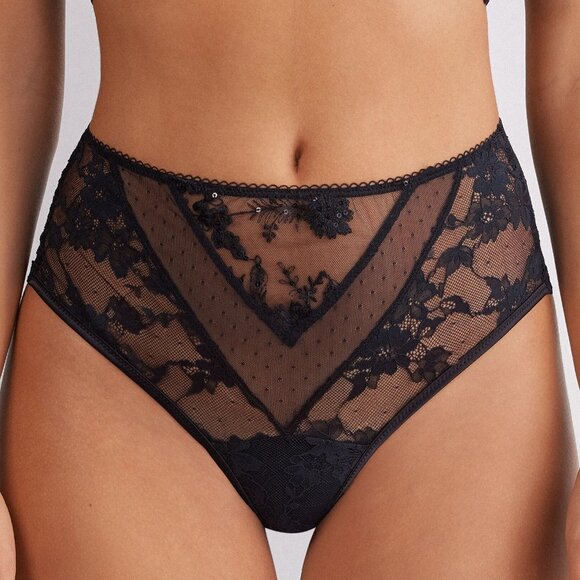 Intimissimi Lingerie 2-piece Balconette Bra (38B) and Hipster (L) Set - Picture 9 of 16